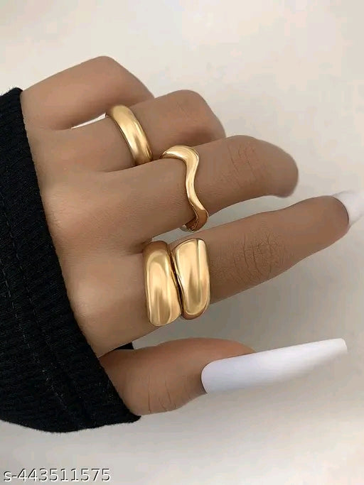 Zuri Liquid Gold Abstract Chunky Ring Set