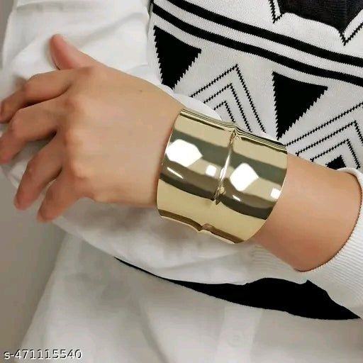 Cleopatra Textured Wide Gold Cuff Bracelet – Bold Statement Bangle for Women
